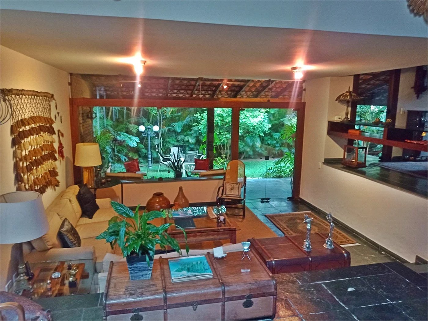 Casa à venda com 4 quartos, sendo 2 suítes,  em Morumbi, São Paulo, SP