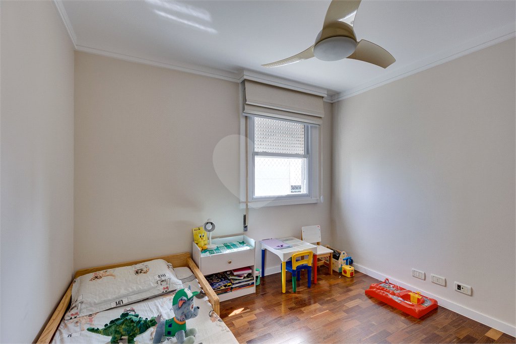Apartamento à venda com 4 quartos, sendo 1 suíte, em Santo Amaro, São Paulo, SP