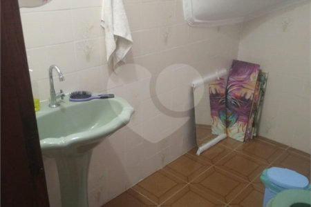 Sobrado à venda com 3 quartos, sendo 1 suíte, em Vila Gustavo, São Paulo, SP