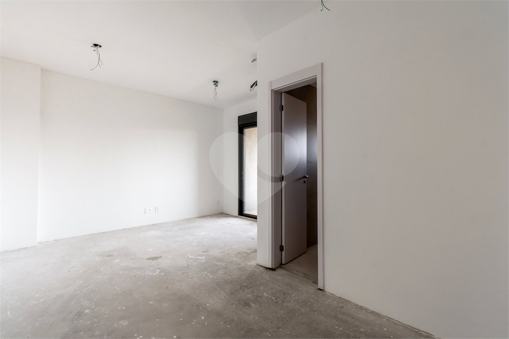 Apartamento à venda com 3 suítes em Pinheiros, São Paulo, SP