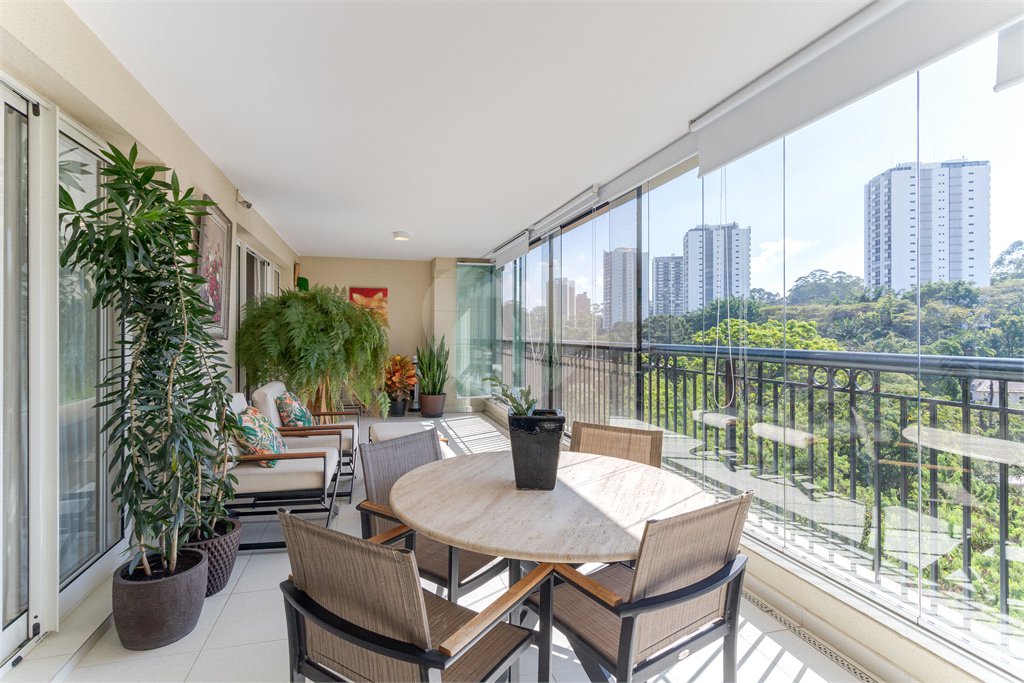 Apartamento à venda com 4 suítes em Alto da Boa Vista, São Paulo, SP
