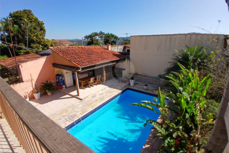 Casa à venda com 3 quartos, sendo 2 suítes, em Jardim Brogotá, Atibaia, SP