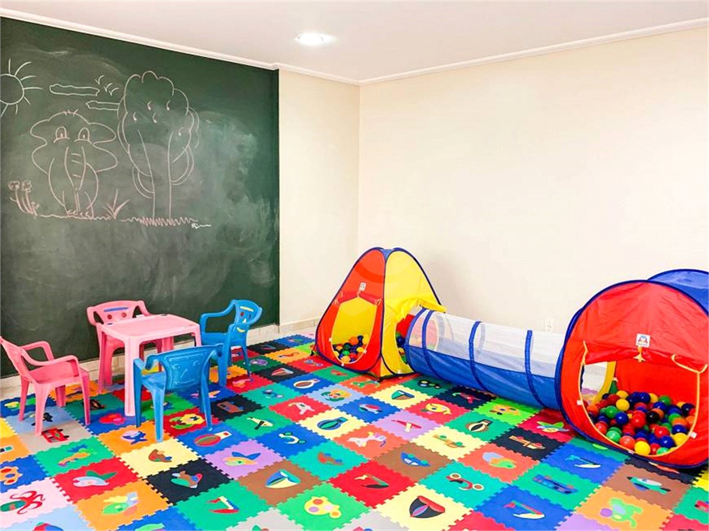 Apartamento à venda com 2 quartos, sendo 1 suíte, em Santana, São Paulo, SP