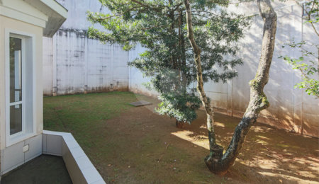 Casa à venda com 4 quartos, sendo 2 suítes,  no condomínio Bristol Village, São Paulo - SP