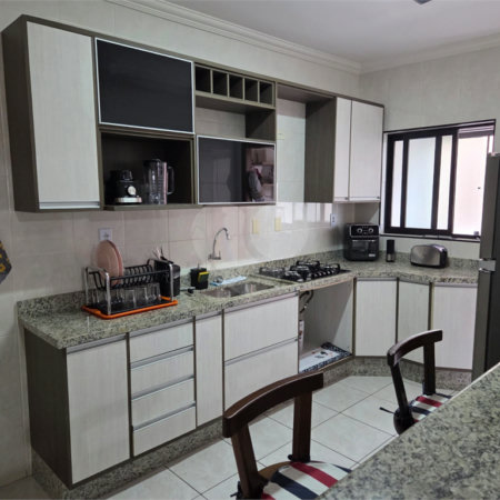 Apartamento à venda com 2 quartos, sendo 1 suíte, em Canto do Forte, Praia Grande, SP