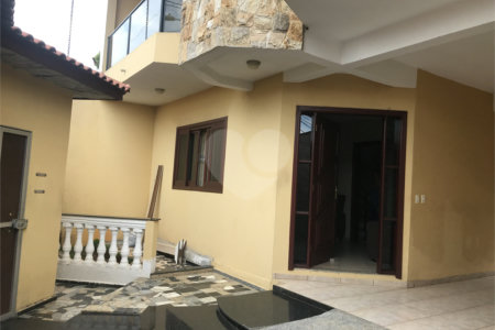 Casa à venda com 3 quartos, sendo 1 suíte, em Wanel Ville, Sorocaba, SP