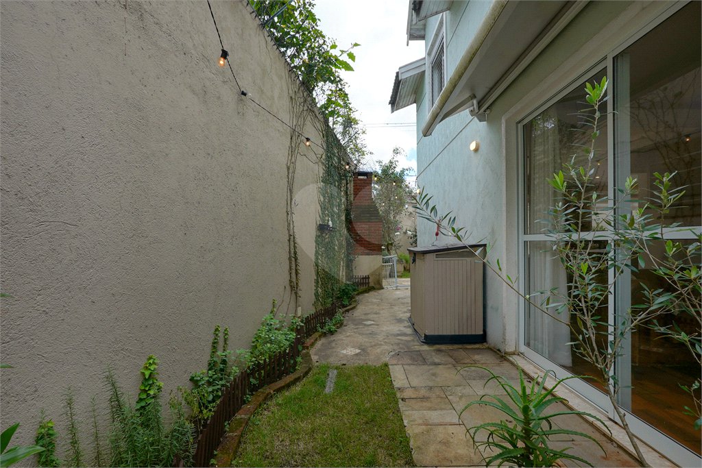Casa à venda com 4 suítes no condomínio Giardino Di Ville, São Paulo - SP