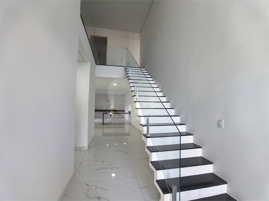 Casa à venda com 3 suítes no condomínio Terras de São Francisco, Sorocaba - SP