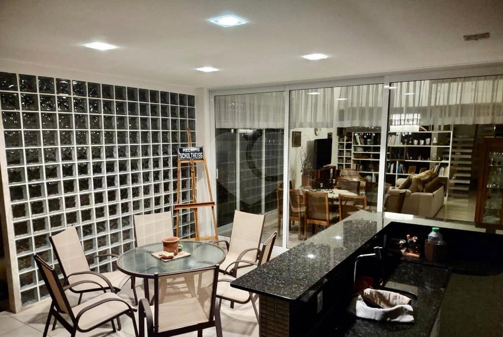 Casa à venda com 3 suítes no condomínio Aldeia da Mata, Votorantim - SP