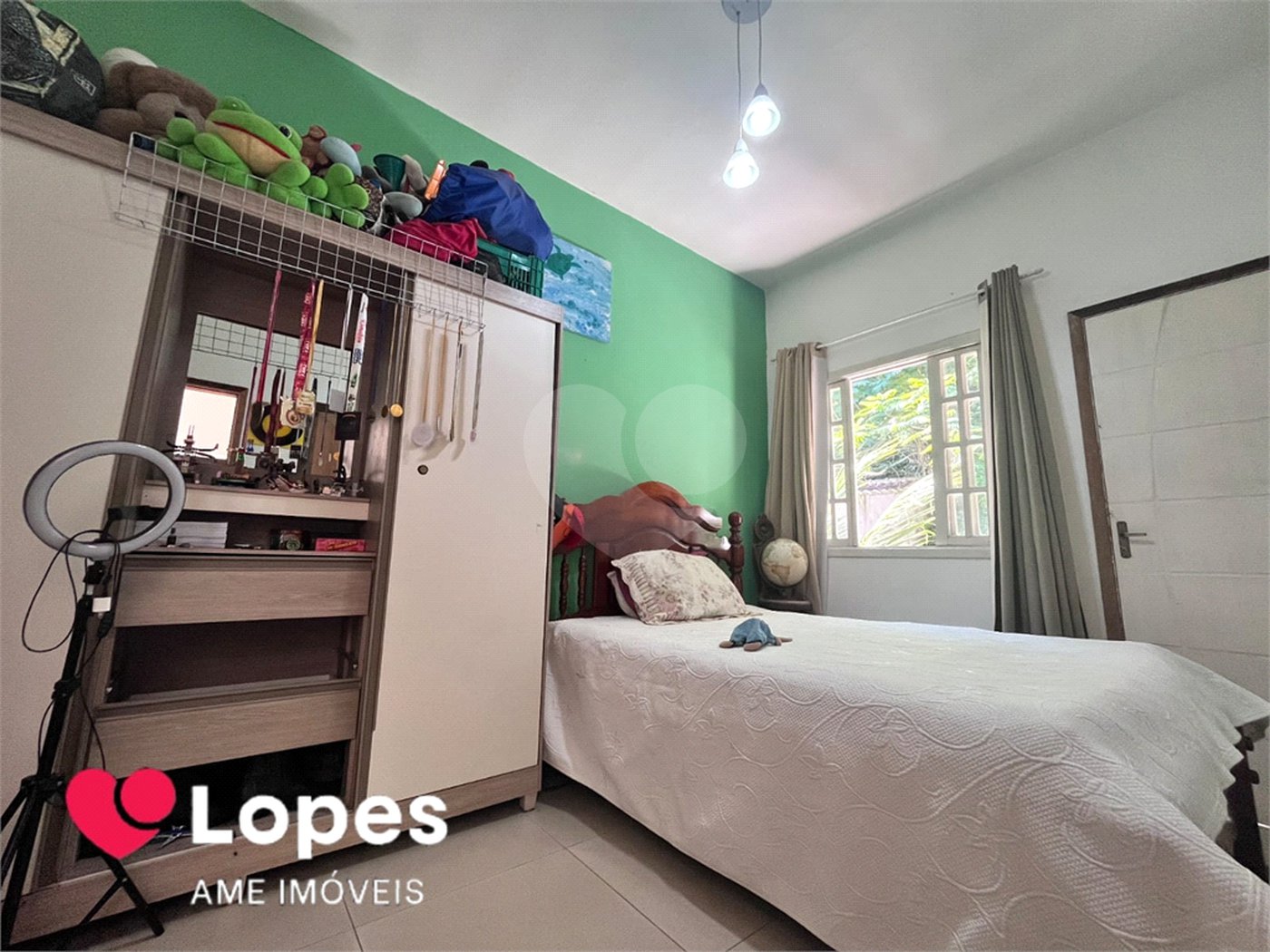 Casa à venda com 4 quartos, sendo 3 suítes, no condomínio Fazenda Cantagalo, Rio de Janeiro - RJ