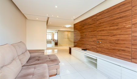 Apartamento à venda com 3 quartos, sendo 1 suíte,  em Itaim Bibi, São Paulo, SP