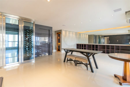 Apartamento à venda com 3 suítes em Granja Julieta, São Paulo, SP