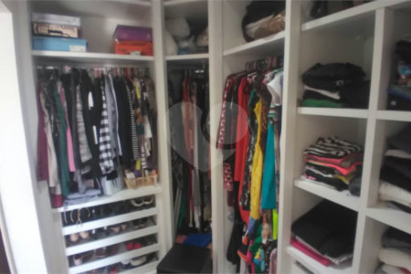 Casa à venda com 3 suítes no condomínio Damha III, São Carlos - SP