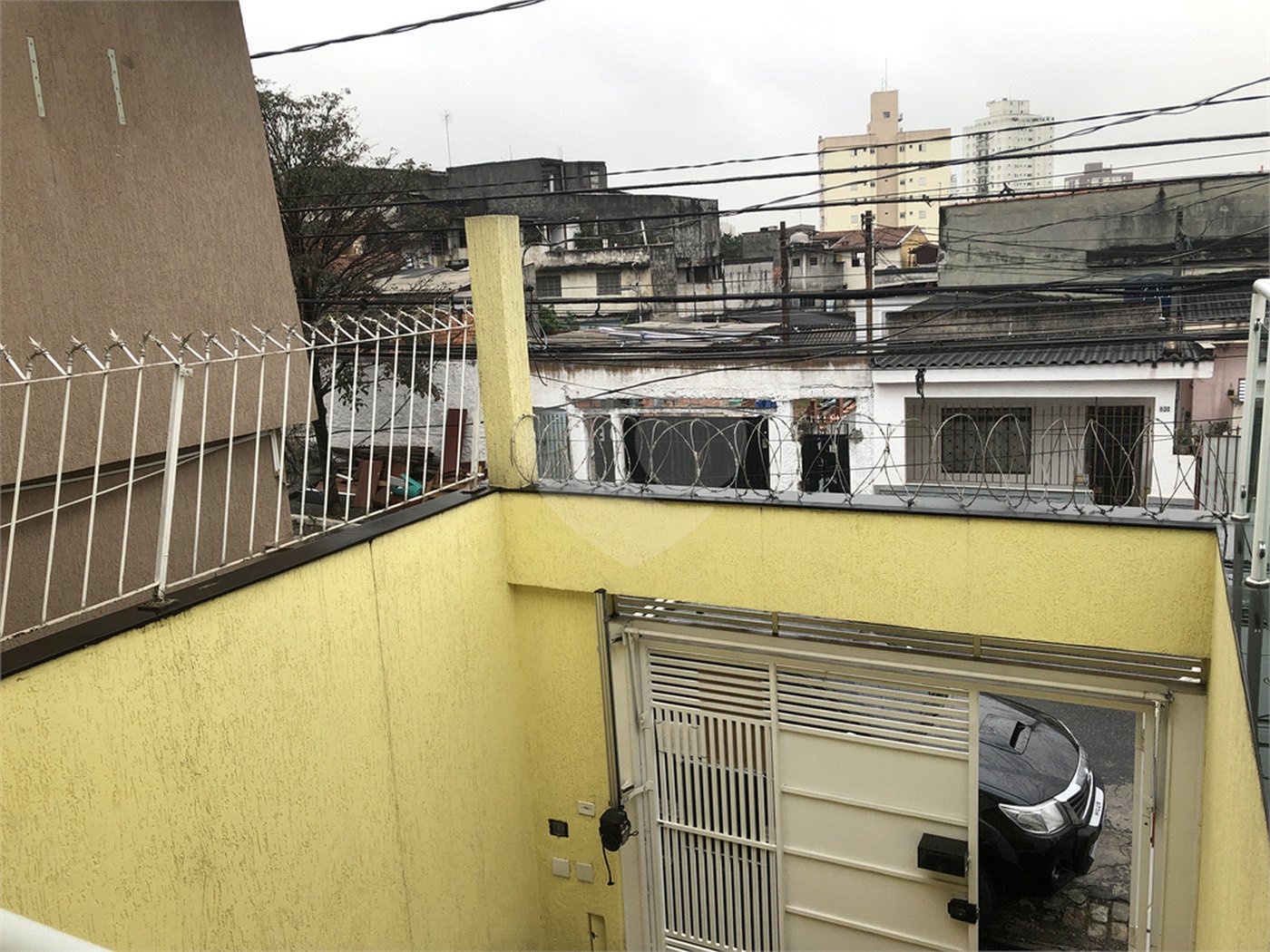 Sobrado à venda com 3 suítes em Parada Inglesa, São Paulo, SP