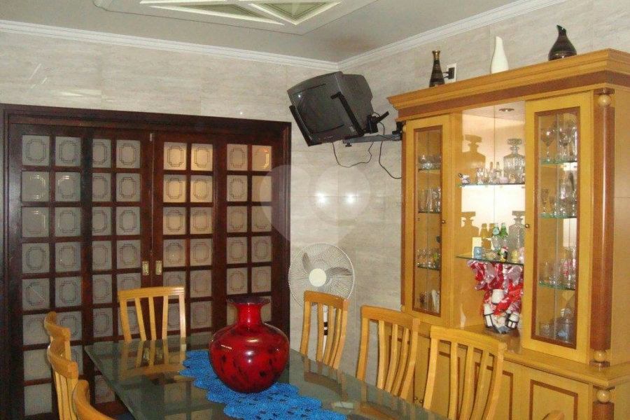 Sobrado à venda com 4 quartos, sendo 2 suítes, em Santana, São Paulo, SP