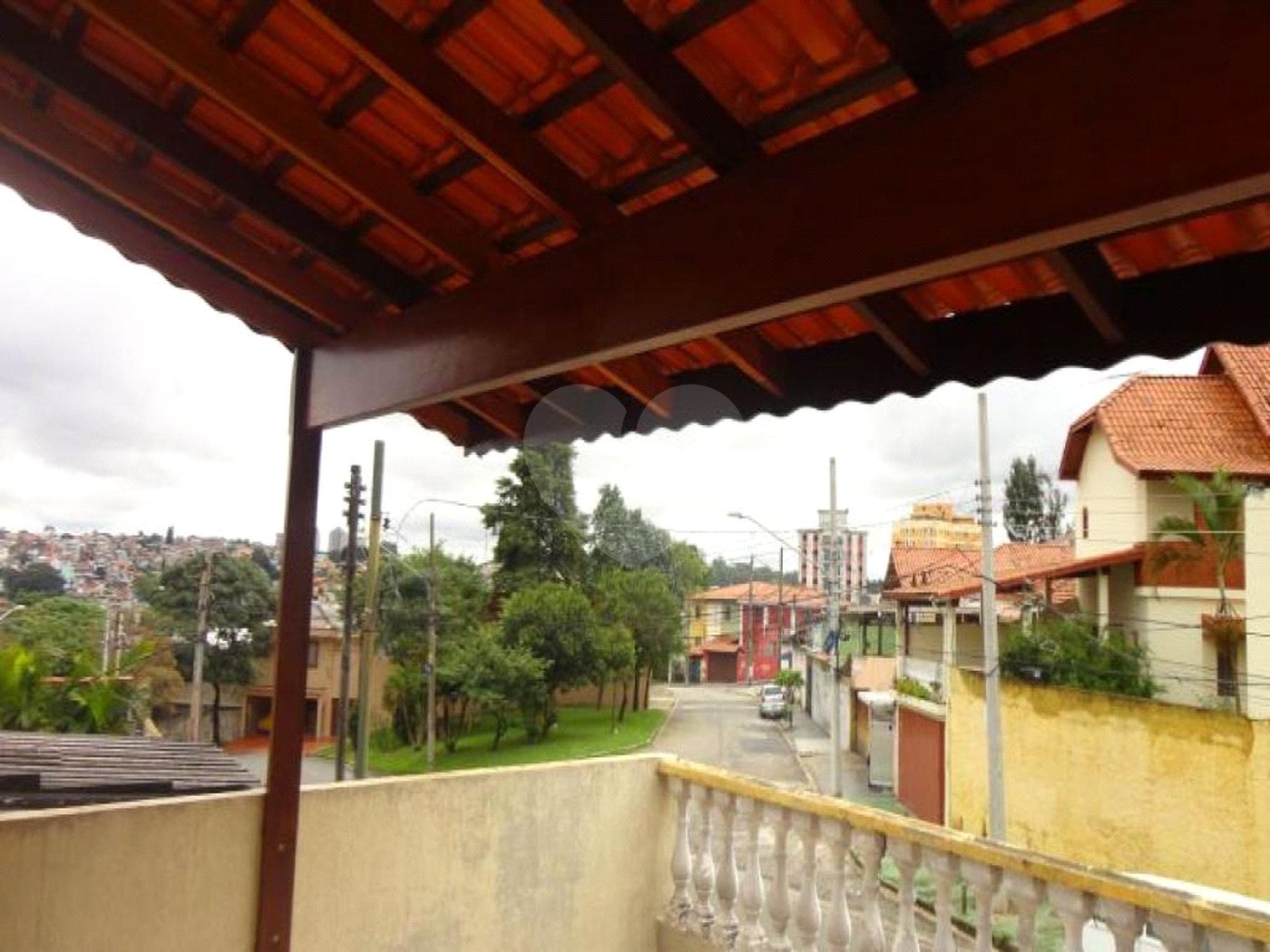 Casa à venda com 3 quartos, sendo 1 suíte, em Jardim Esmeralda, São Paulo, SP