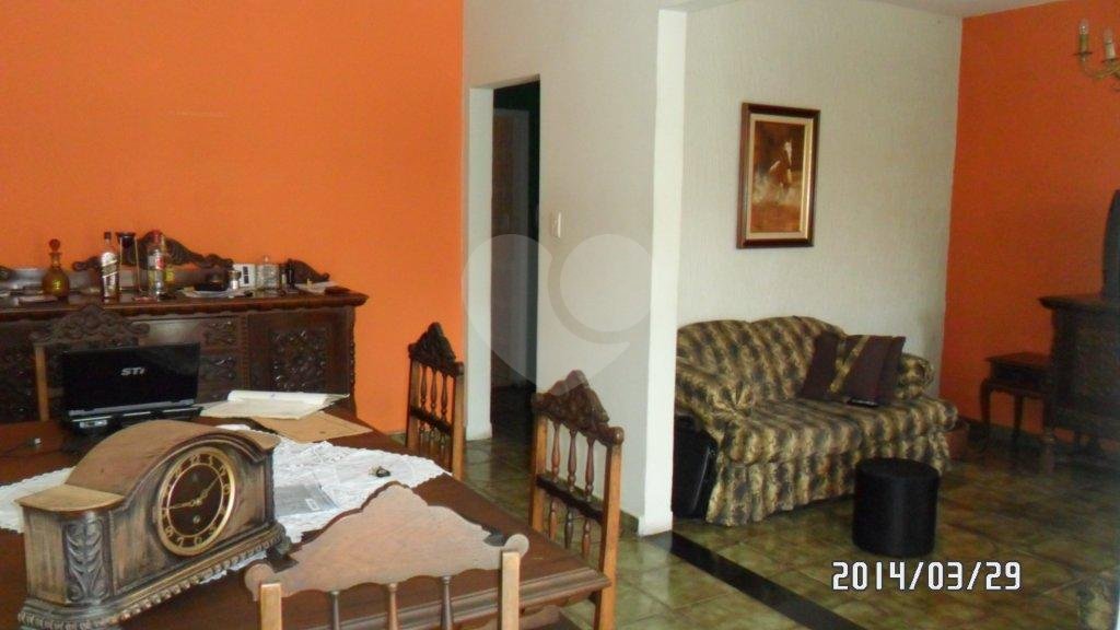 Casa Térrea à venda com 4 quartos, sendo 1 suíte, em Tremembé, São Paulo, SP