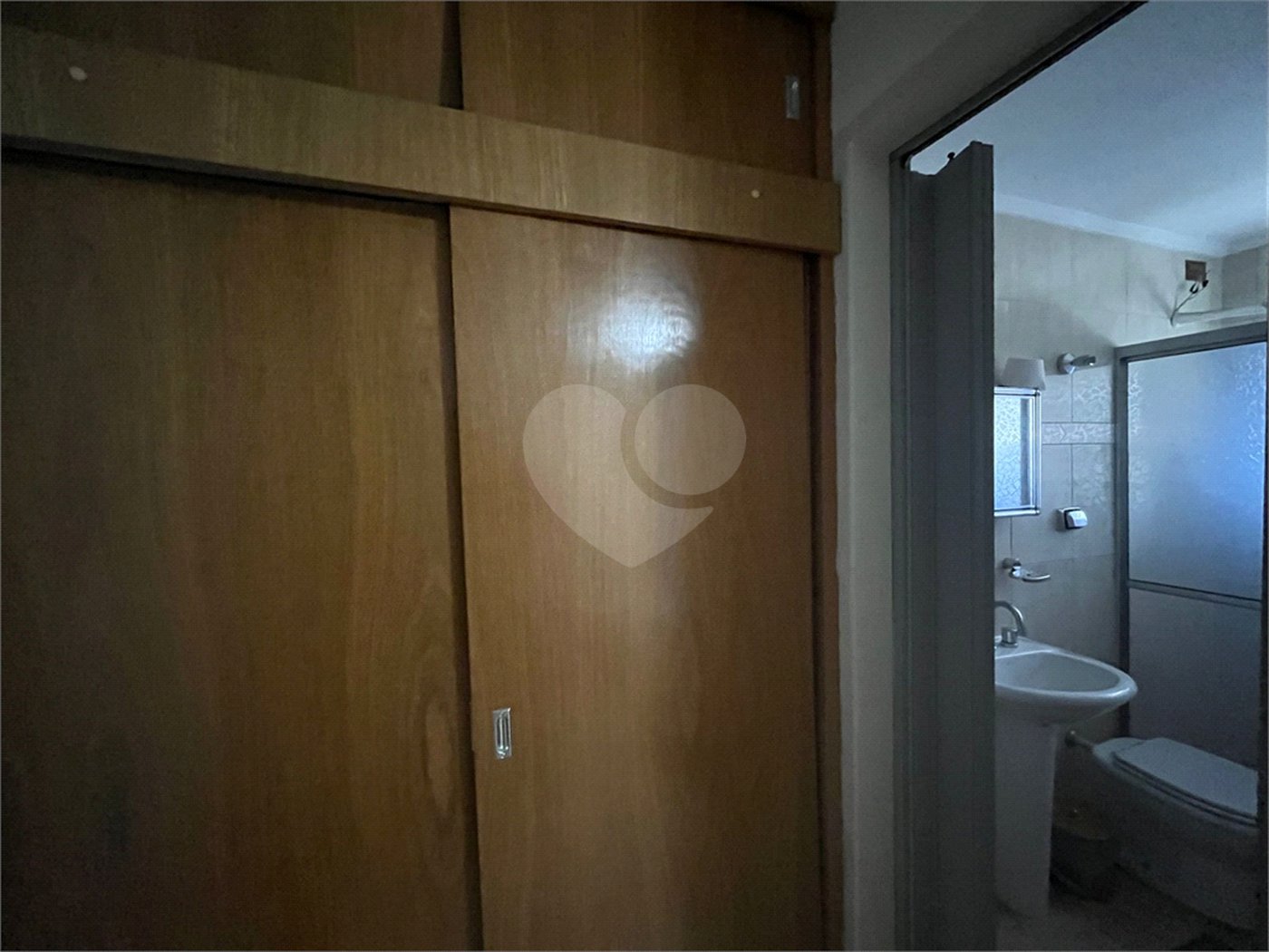 Casa à venda com 4 quartos, sendo 3 suítes, em Jardim França, São Paulo, SP