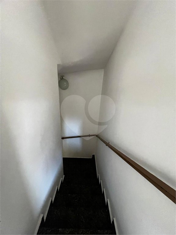 Sobrado à venda com 6 quartos, sendo 4 suítes,  em Vila Oliveira, Mogi das Cruzes, SP