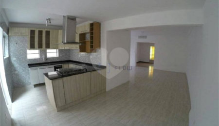Sobrado à venda com 3 quartos, sendo 1 suíte,  em Planalto Paulista, São Paulo, SP