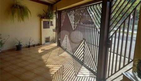 Sobrado à venda com 3 quartos, sendo 1 suíte,  em Parque Novo Mundo, São Paulo, SP