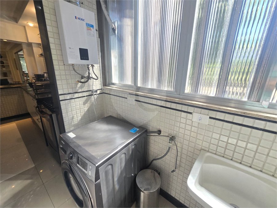 Apartamento à venda ou para alugar com 2 quartos, sendo 1 suíte, em Leblon, Rio de Janeiro, RJ