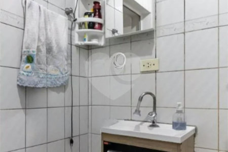 Casa à venda com 5 quartos em Sítio Caraguata, São Paulo, SP