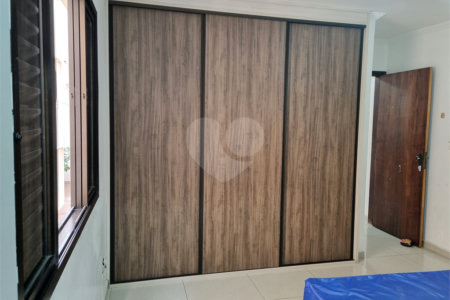 Sobrado à venda com 3 quartos, sendo 2 suítes, em Jardim Duprat, São Paulo, SP