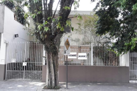 Sobrado à venda com 3 quartos, sendo 1 suíte, em Campo Belo, São Paulo, SP