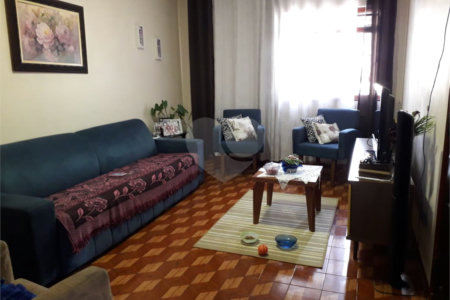 Sobrado à venda com 3 quartos, sendo 1 suíte, em Vila Nova Mazzei, São Paulo, SP