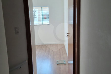 Sobrado à venda com 2 quartos em Santa Teresinha, São Paulo, SP