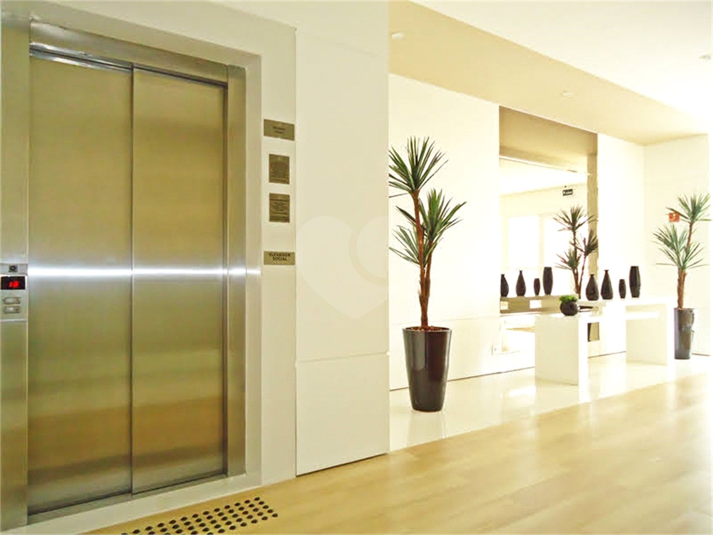 Apartamento à venda com 3 suítes em Santa Teresinha, São Paulo, SP