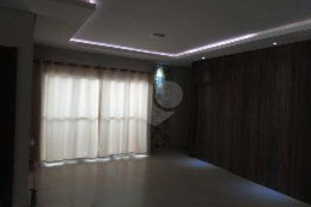 Casa à venda com 3 quartos no condomínio Villa D' Oro, Vinhedo - SP