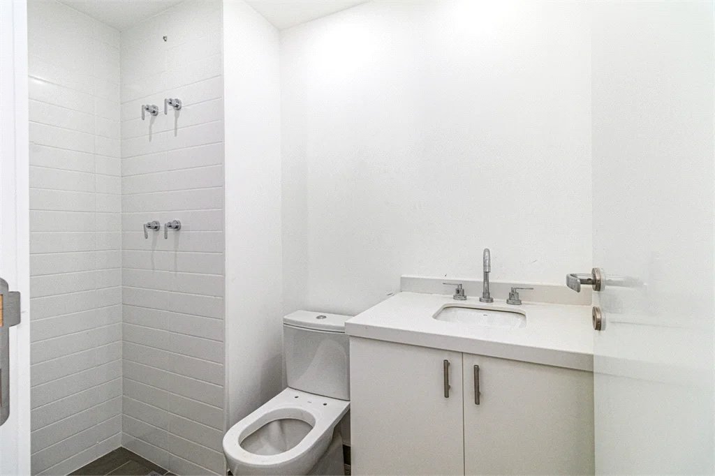 Apartamento à venda com 3 quartos, sendo 1 suíte, em Vila Anastácio, São Paulo, SP