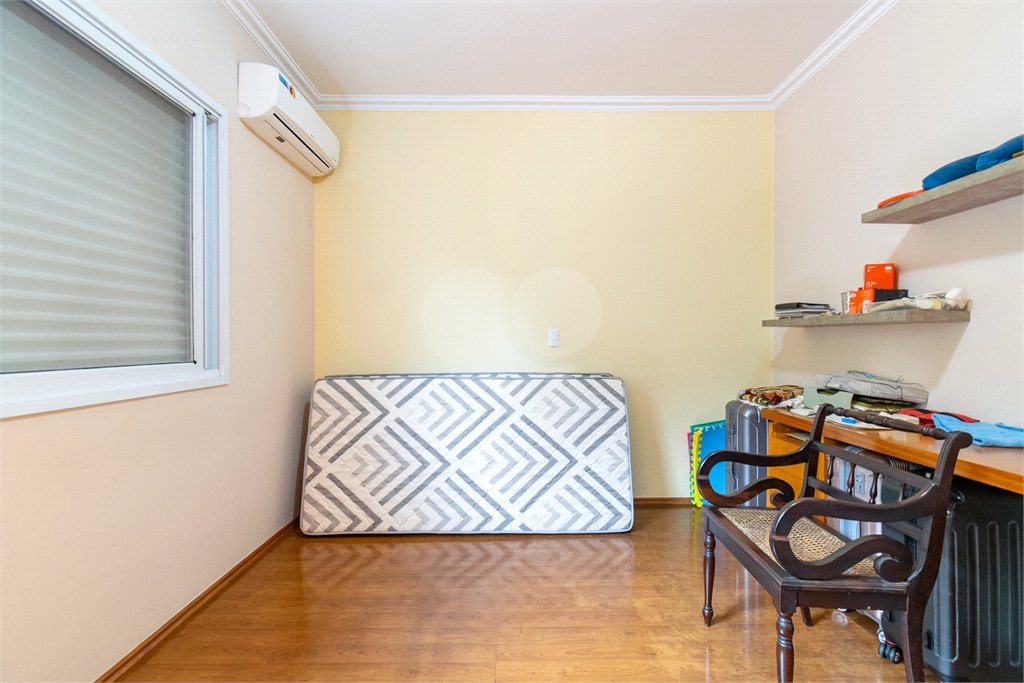 Casa à venda com 3 quartos, sendo 1 suíte,  em Vila Cordeiro, São Paulo, SP