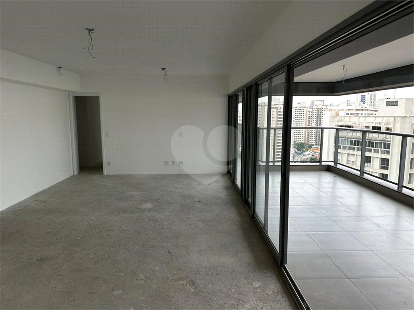 Apartamento à venda com 4 suítes em Água Branca, São Paulo, SP