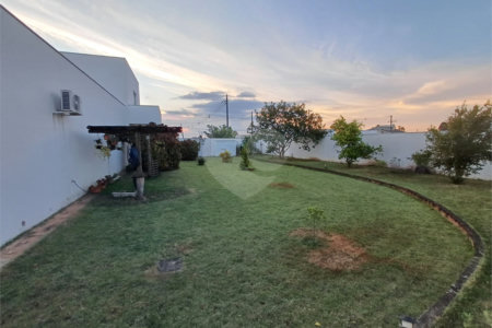 Sobrado à venda com 3 quartos, sendo 1 suíte, em Jardim Solar do Bosque, Sorocaba, SP