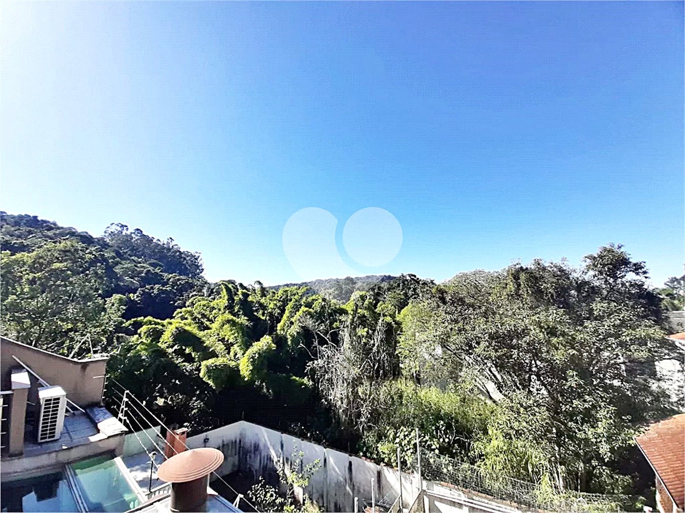 Casa à venda com 5 quartos, sendo 2 suítes, no condomínio Florada da Serra, São Paulo - SP