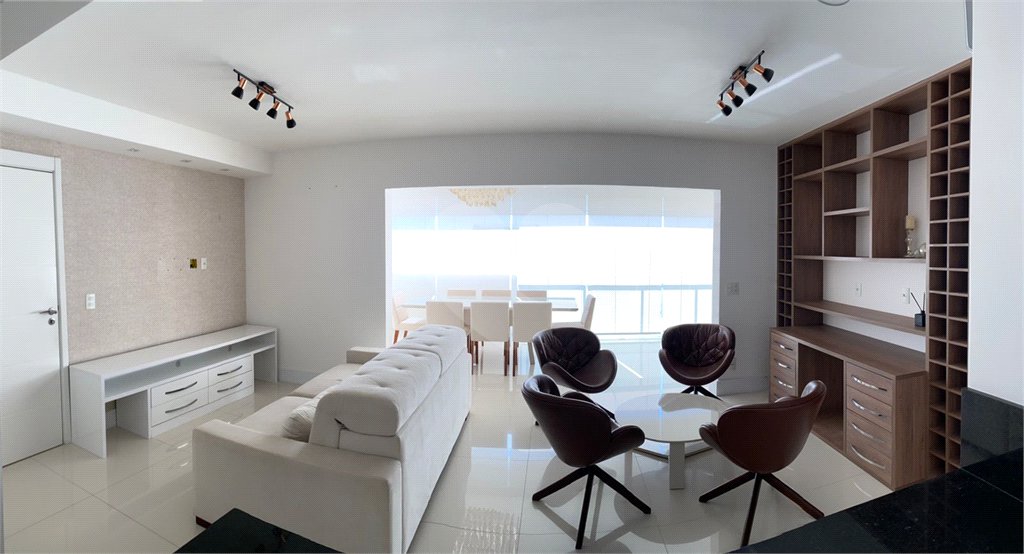 Apartamento à venda com 3 suítes em Aclimação, São Paulo, SP