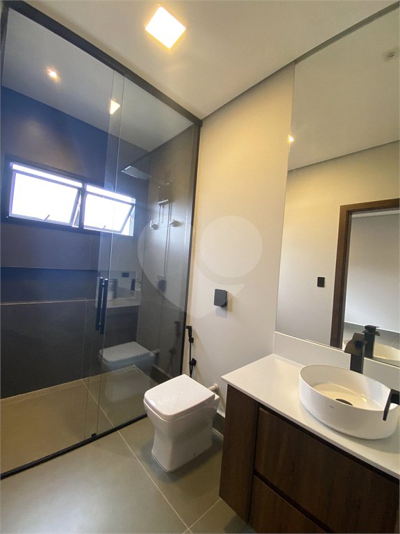 Casa à venda com 3 suítes no condomínio Portal dos Bandeirantes, Salto - SP