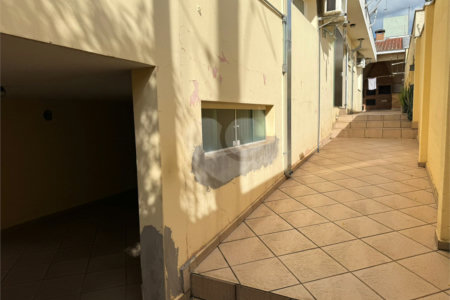 Casa à venda com 4 quartos, sendo 1 suíte, em Vila Henrique, Salto, SP