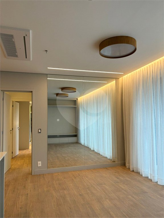 Apartamento à venda com 2 quartos, sendo 1 suíte, em Jardim das Acácias, São Paulo, SP