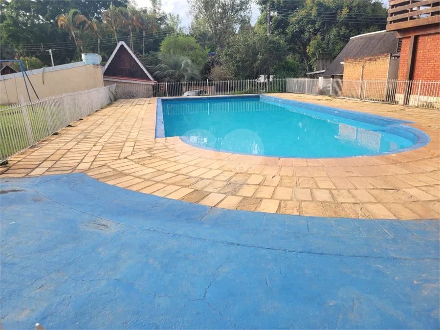 Chalé à venda em Atibaia 140m²– Condomínio fechado com lazer completo