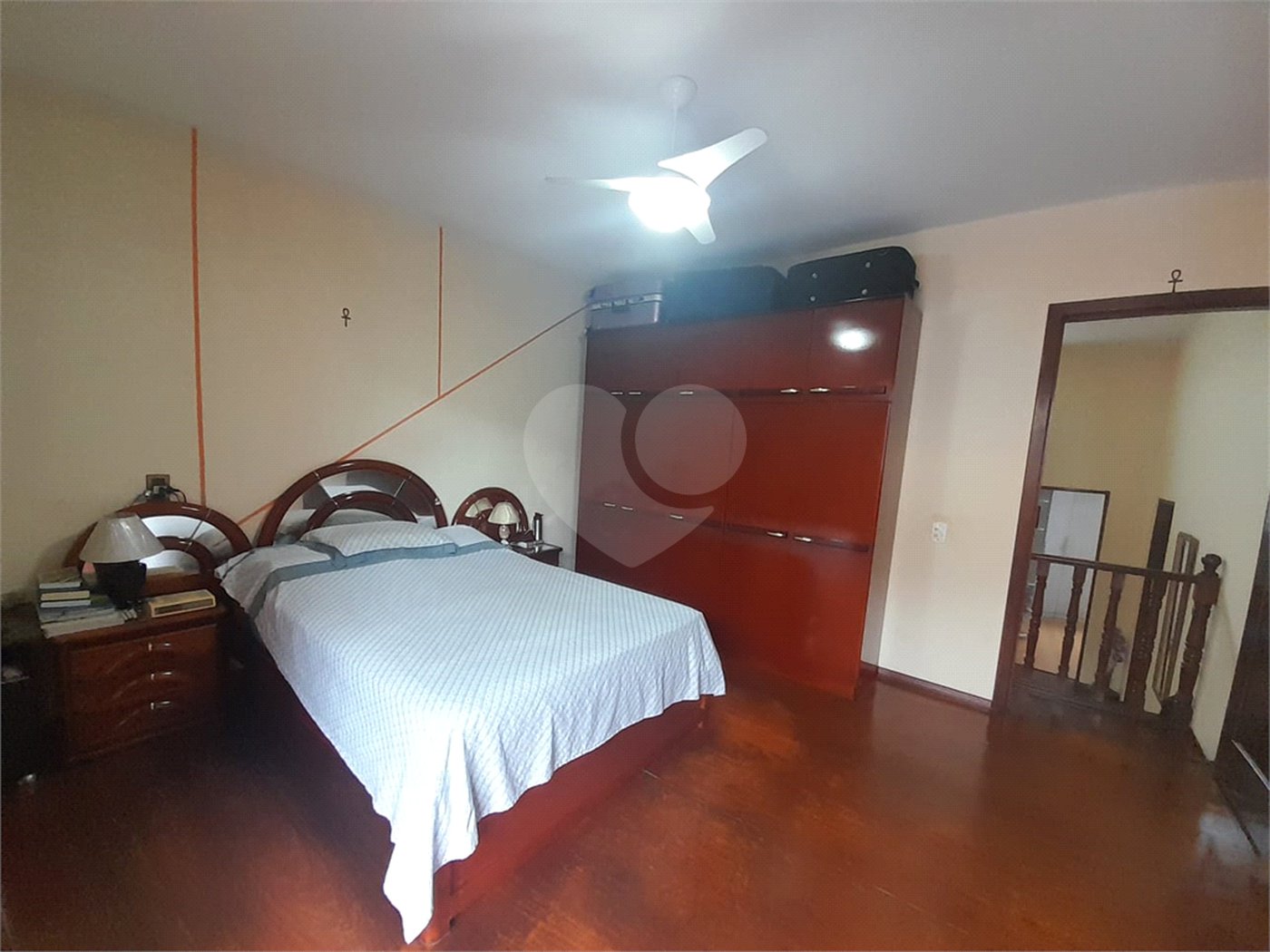 Sobrado à venda com 4 quartos, sendo 1 suíte,  em Saúde, São Paulo, SP