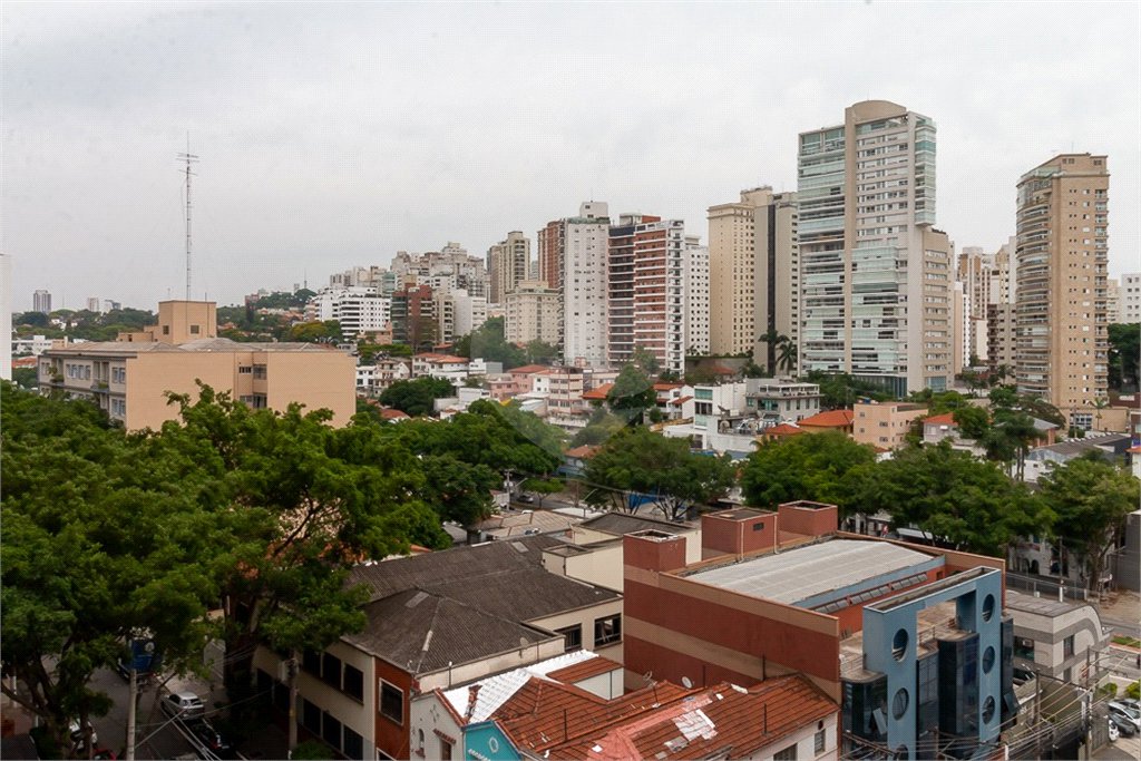 Apartamento à venda ou para alugar com 3 suítes em Santa Cecília, São Paulo, SP