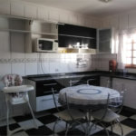 Casa à venda com 4 quartos, sendo 2 suítes, em Barreiro, Mairiporã, SP