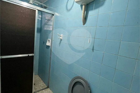 Sobrado à venda com 3 quartos, sendo 1 suíte, em Vila Paulicéia, São Paulo, SP
