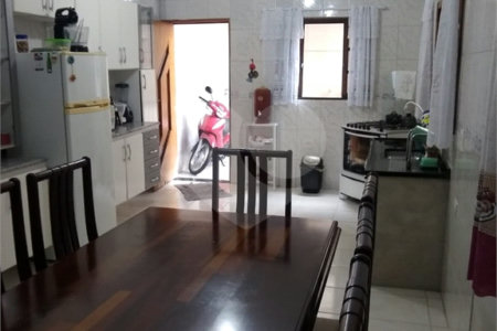 Casa à venda com 3 suítes em Jardim Adriana, Guarulhos, SP