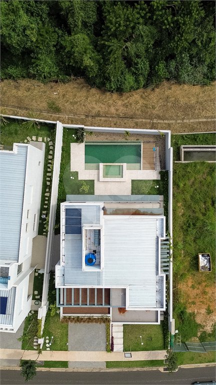 Casa à venda com 4 suítes no condomínio Villa dos Pinheiros, Indaiatuba - SP
