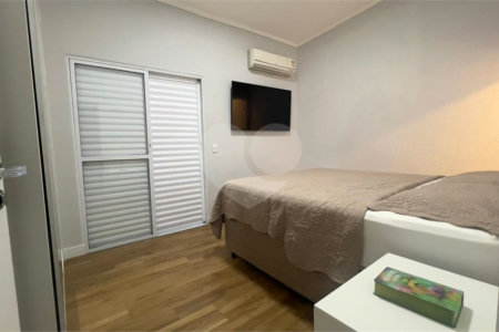 Casa à venda com 3 quartos, sendo 1 suíte,  no condomínio Jardim das Flores, Sorocaba - SP